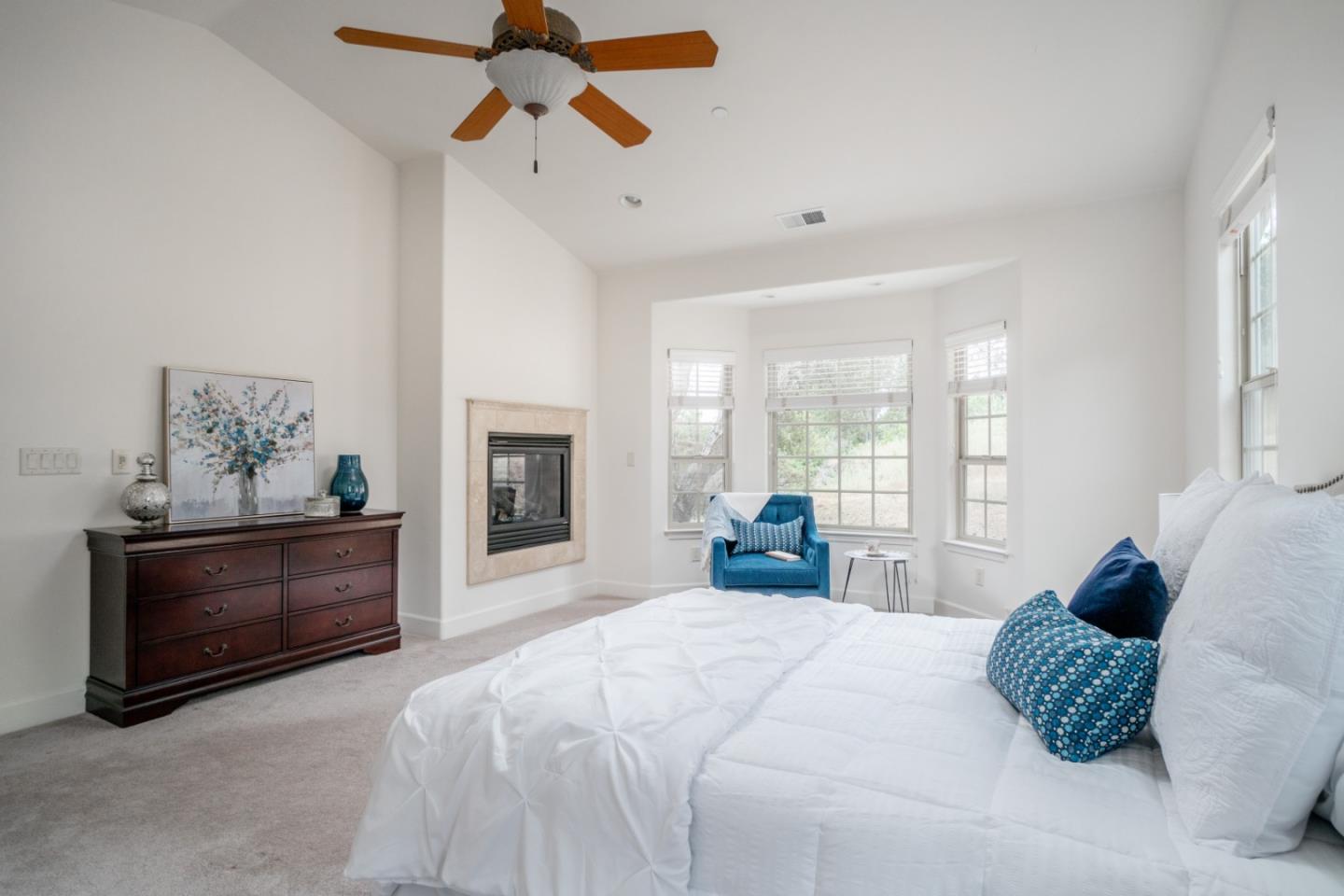 19700 Moonglow Road Salinas, CA 93907 - Photo 8 of 20 Gallery Image 8