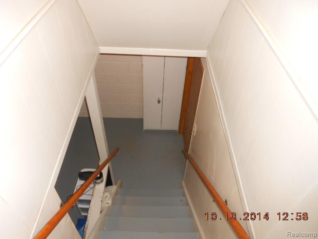 827 Shoreham Road Grosse Pointe, MI 48236 - Photo 30 of 44 575366.jpg