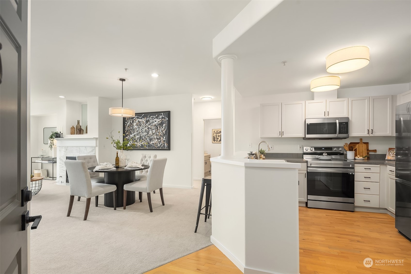 3221 Southwest Avalon Way, Unit 307 Seattle, WA 98126 - Photo 3 of 37 Gallery Image 3
