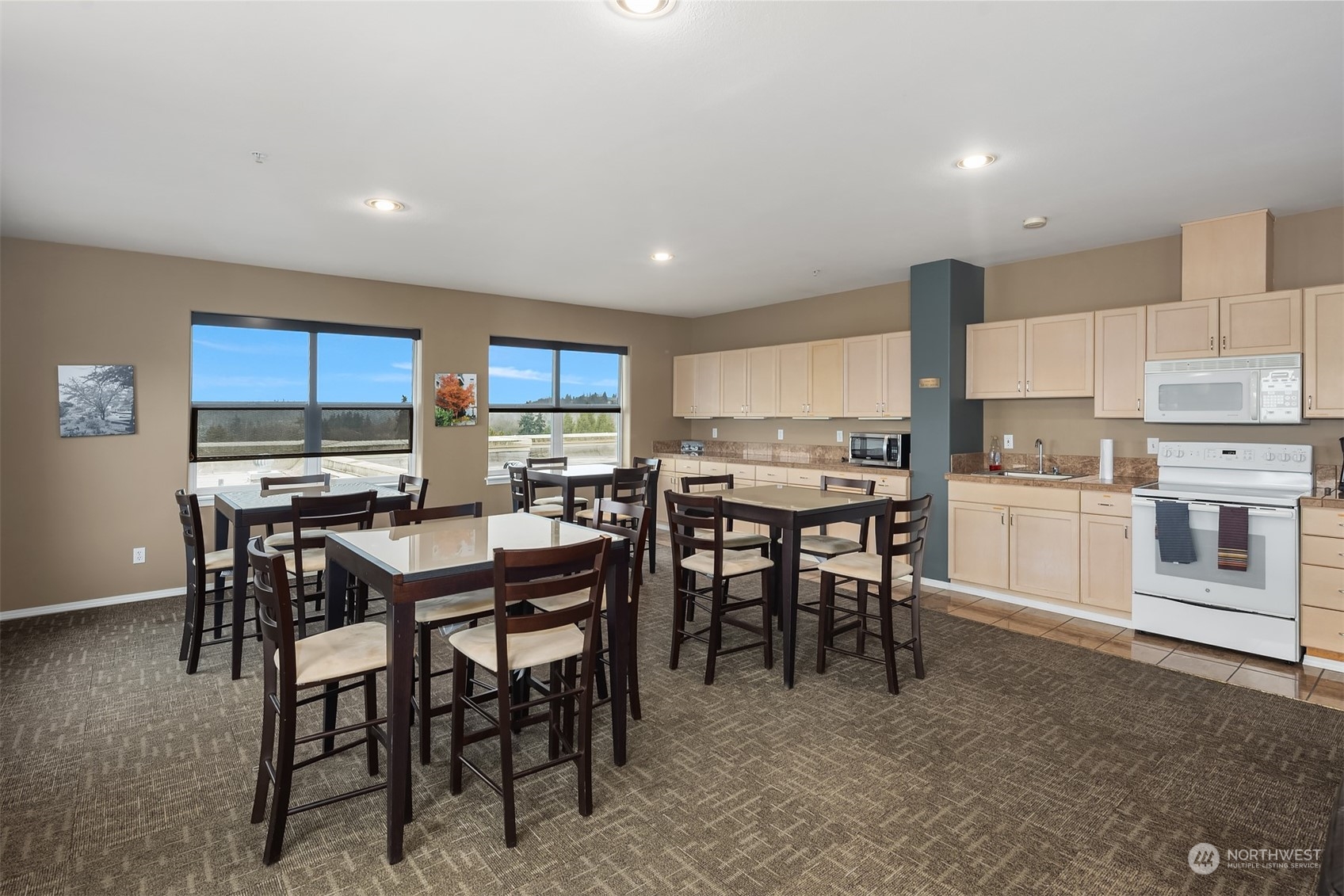 3221 Southwest Avalon Way, Unit 307 Seattle, WA 98126 - Photo 34 of 37 Gallery Image 34