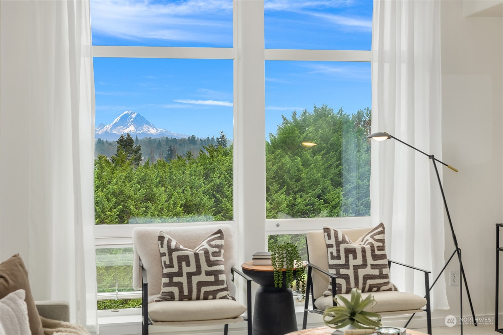 3221 Southwest Avalon Way, Unit 307 Seattle, WA 98126 - Photo 6 of 37 Gallery Image 6