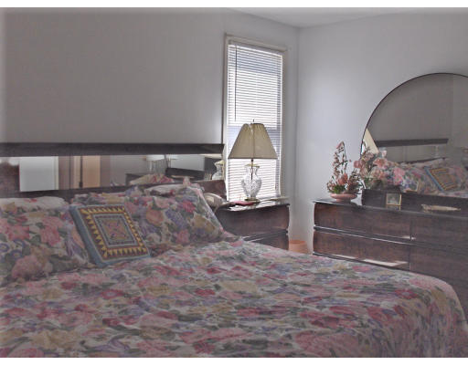 20 Leonard Road Framingham, MA 01701 - Photo 5 of 8 Gallery Image 5