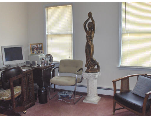 20 Leonard Road Framingham, MA 01701 - Photo 6 of 8 Gallery Image 6