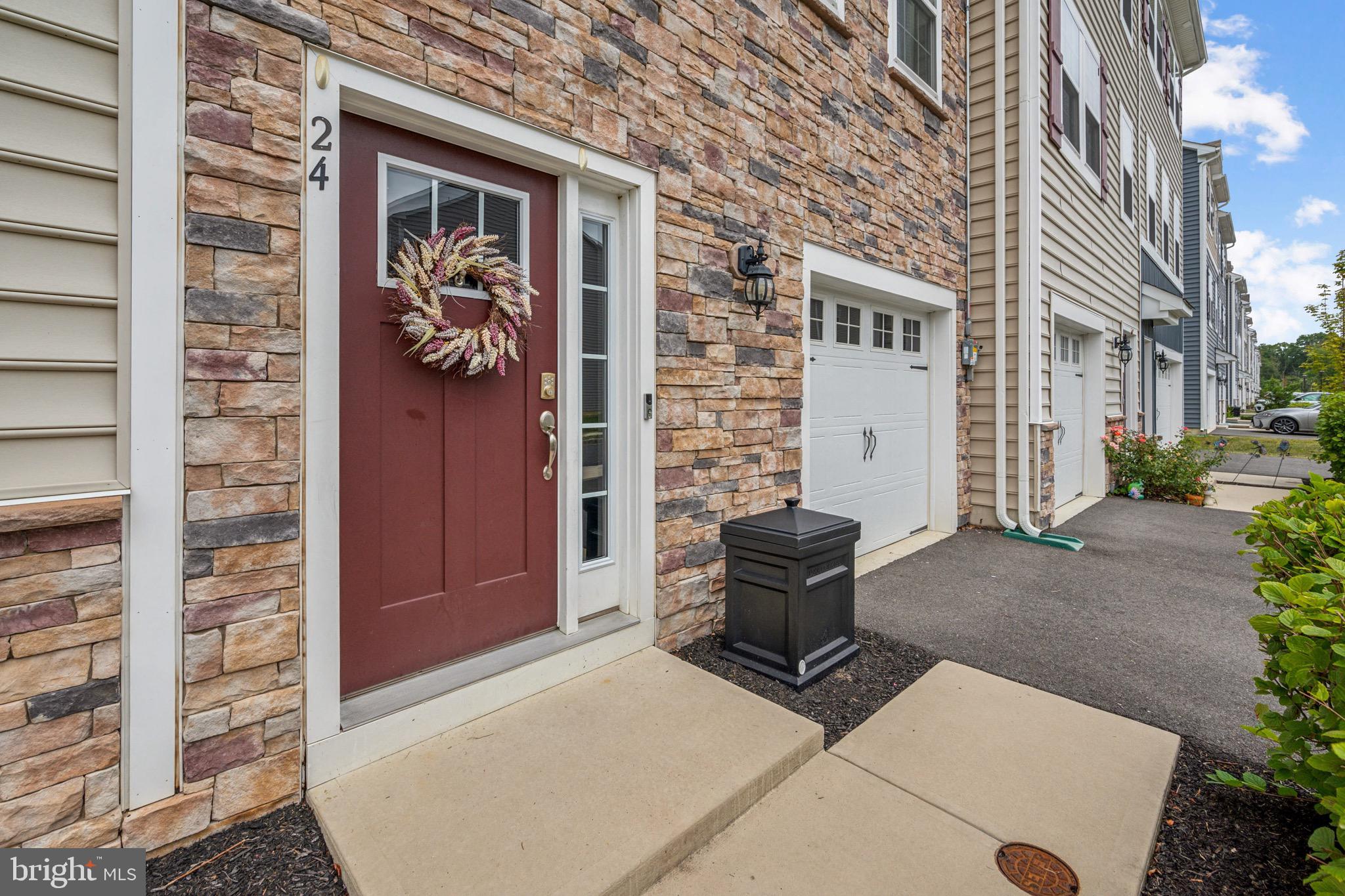 24 Rome Way Mount Laurel, NJ 08054 - Photo 3 of 6 Gallery Image 3