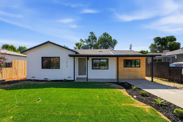 $329,900 | 1010 North Turner Street, Visalia, CA 93291