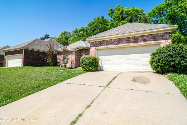 $235,000 | 441 Silver Hill Drive, Pearl, MS 39208