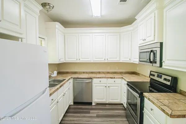 $235,000 | 441 Silver Hill Drive, Pearl, MS 39208