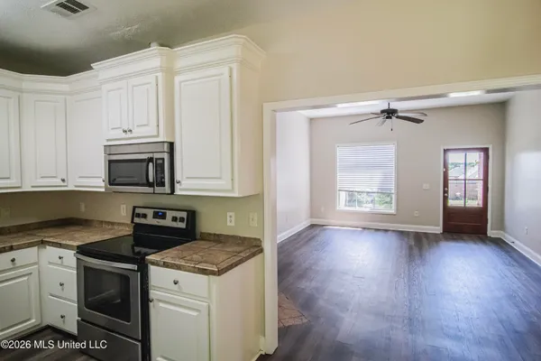 $235,000 | 441 Silver Hill Drive, Pearl, MS 39208