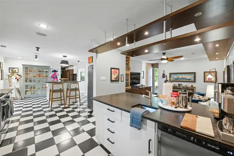 $1,195,000 | 2409 East Side Drive, Austin, TX 78704