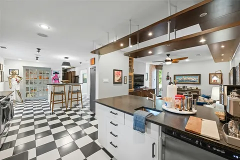 $1,195,000 | 2409 East Side Drive, Austin, TX 78704