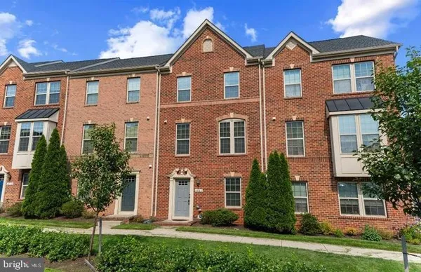 $3,200 | 4662 Hudson Street, Baltimore, MD 21224