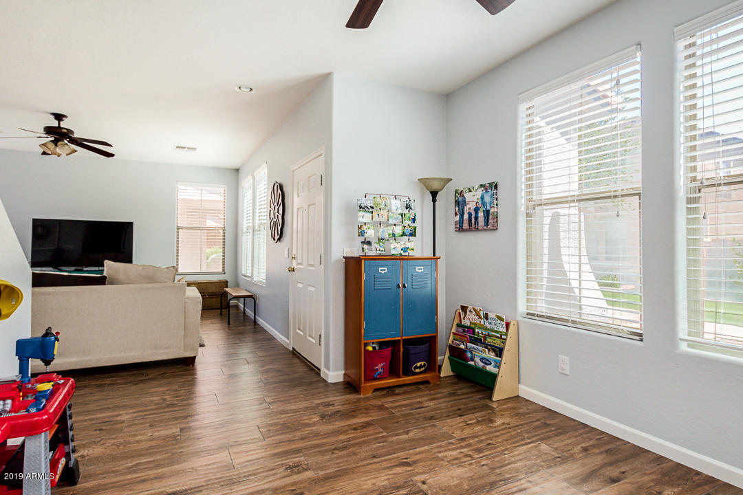 1935 East Del Rio Street Gilbert, AZ 85295 - Photo 5 of 40 05-DelRio
