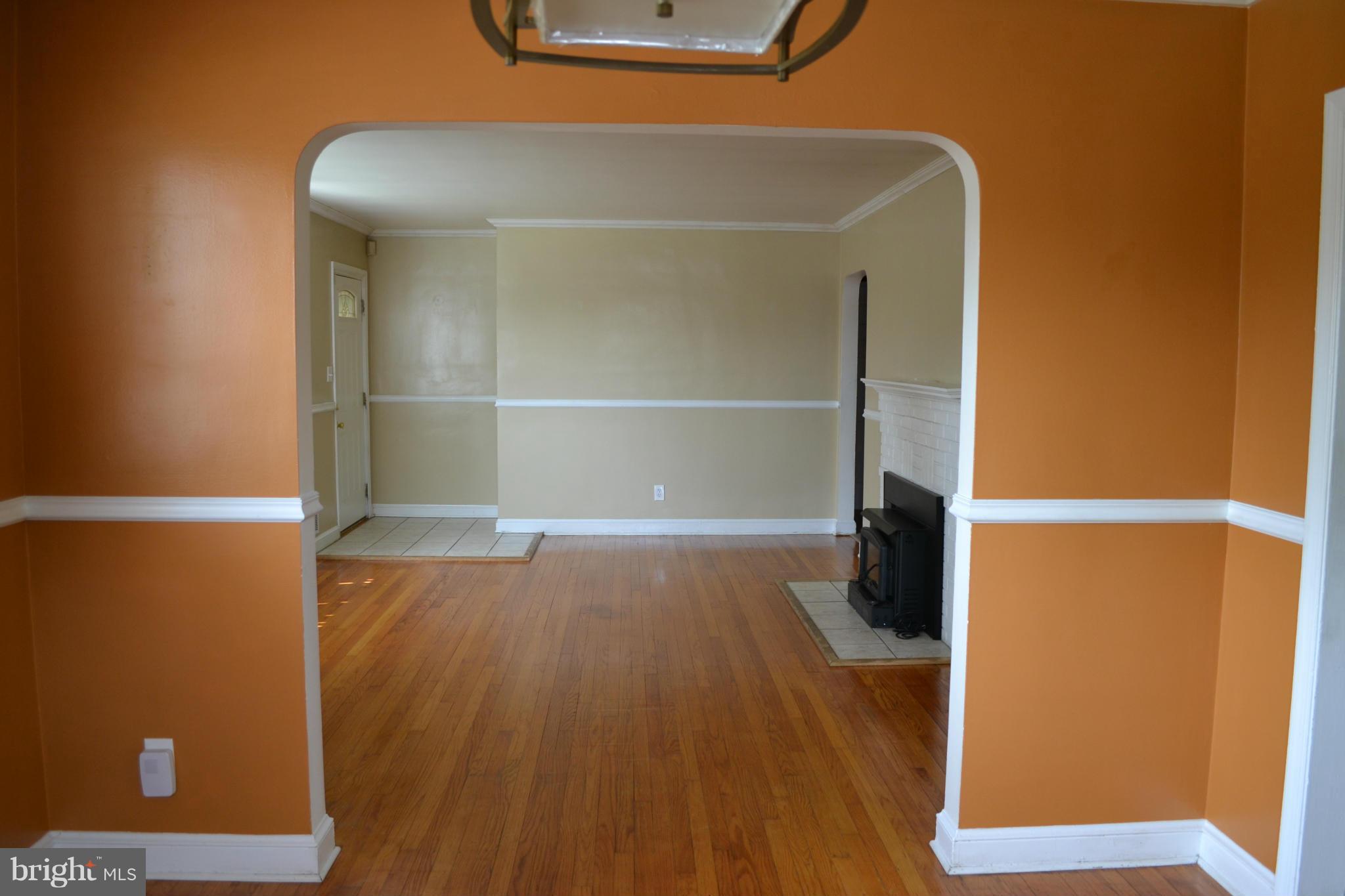 4416 Hargrove Road Temple Hills, MD 20748 - Photo 10 of 30 Living Room