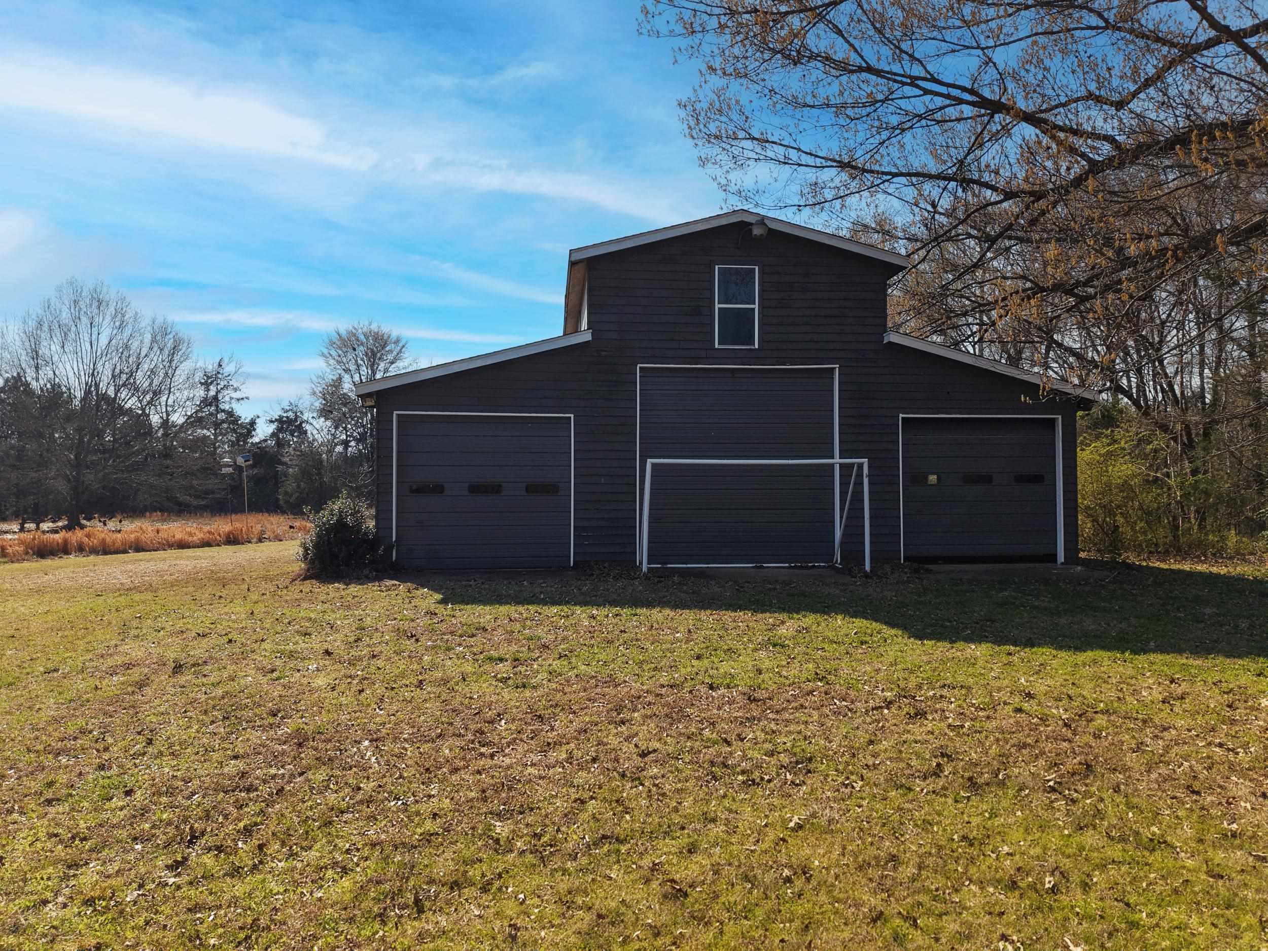 460 Woodbridge Road Somerville, TN 38068 - Photo 38 of 40 View of outdoor structure
