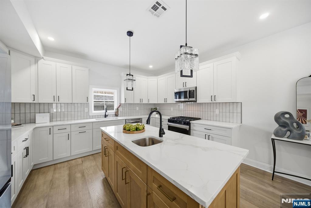 28 1/2 Irving Street Montclair, NJ 07042 - Photo 10 of 32