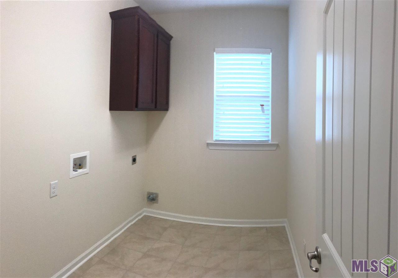 1418 Gardenia Lane Baton Rouge, LA 70820 - Photo 17 of 20 Laundry Room