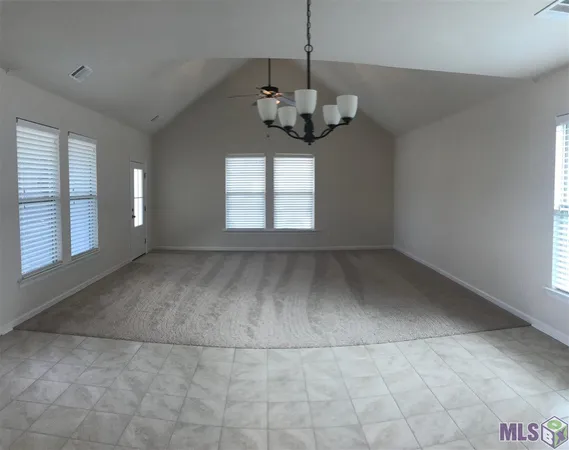 $2,400 | 1418 Gardenia Lane, Baton Rouge, LA 70820