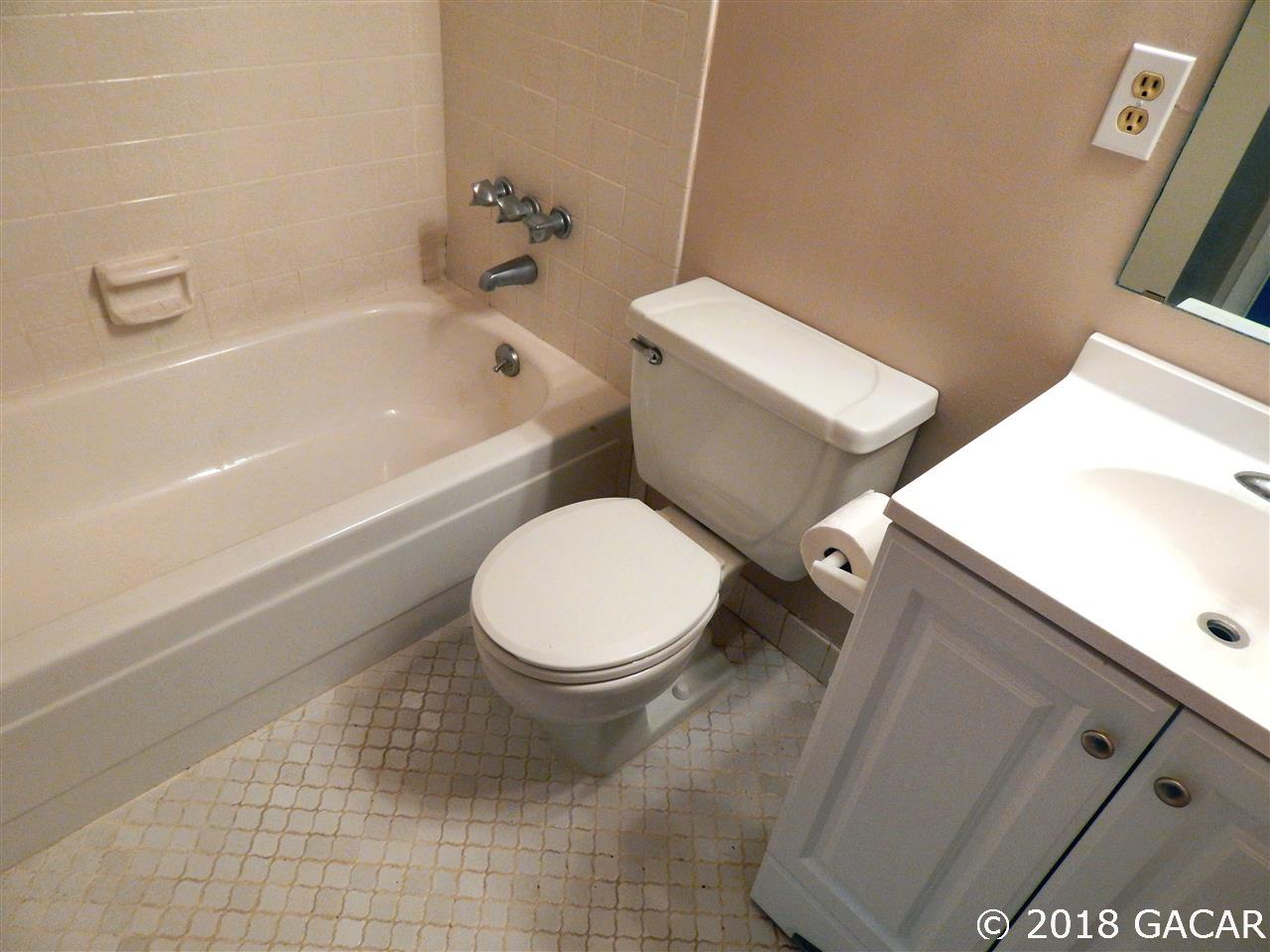 405 A Northwest 39th Road Gainesville, FL 32607 - Photo 9 of 24