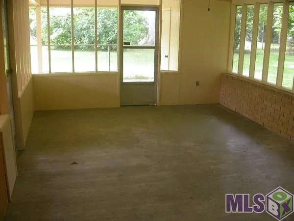 $2,400 | 367 Mc Donald Avenue, Baton Rouge, LA 70808