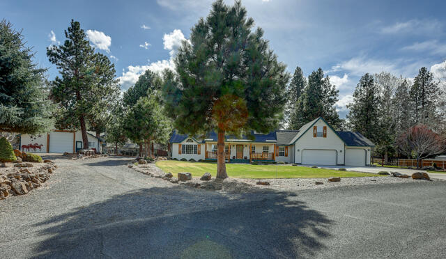 20557 Rusticate Road Bend, OR 97702 - Photo 3 of 59 20557 Rusticate Rd-3