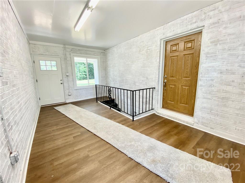 118 Chestnut Oak Road Union Grove, NC 28689 - Photo 5 of 37 Gallery Image 5