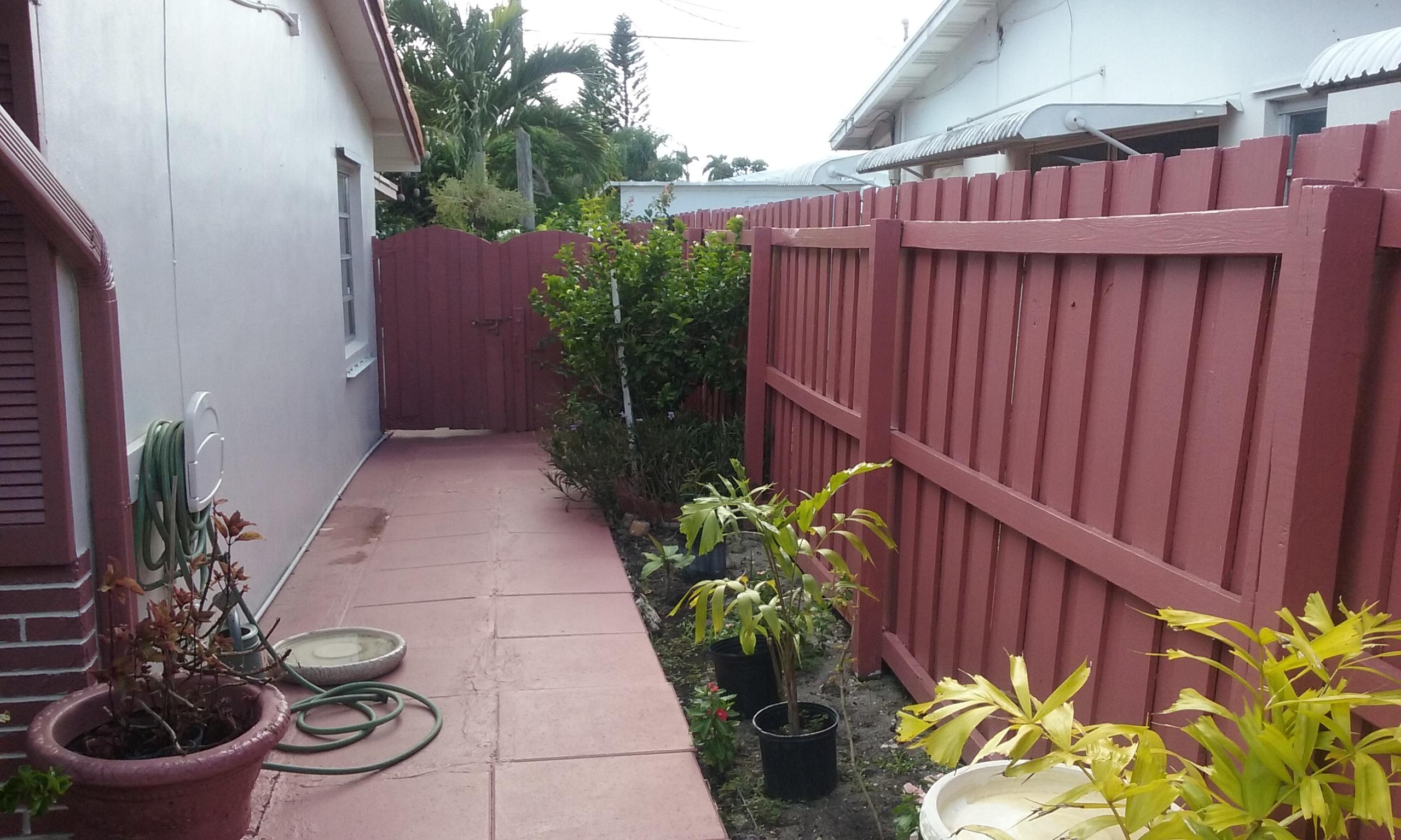 71 Andros Road Palm Springs, FL 33461 - Photo 9 of 28 20160719_170437