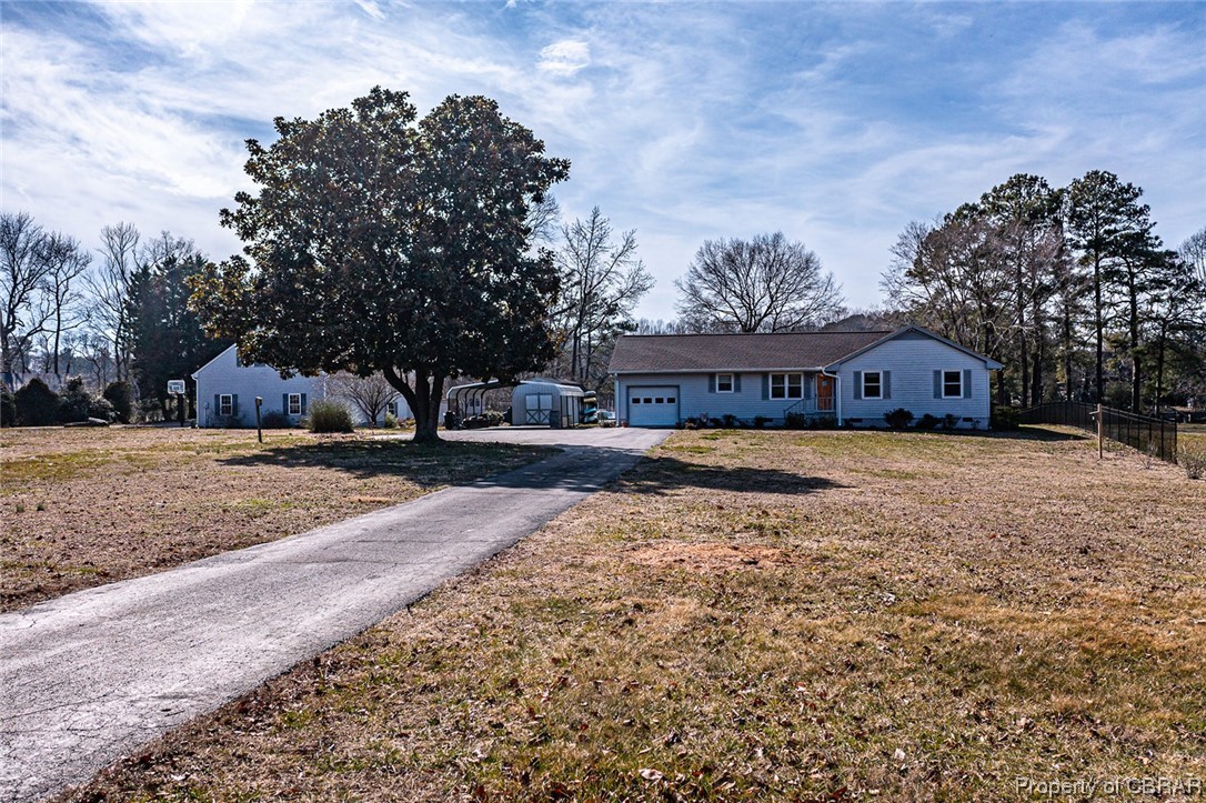 324 Longstreet Drive Reedville, VA 22539 - Photo 2 of 48