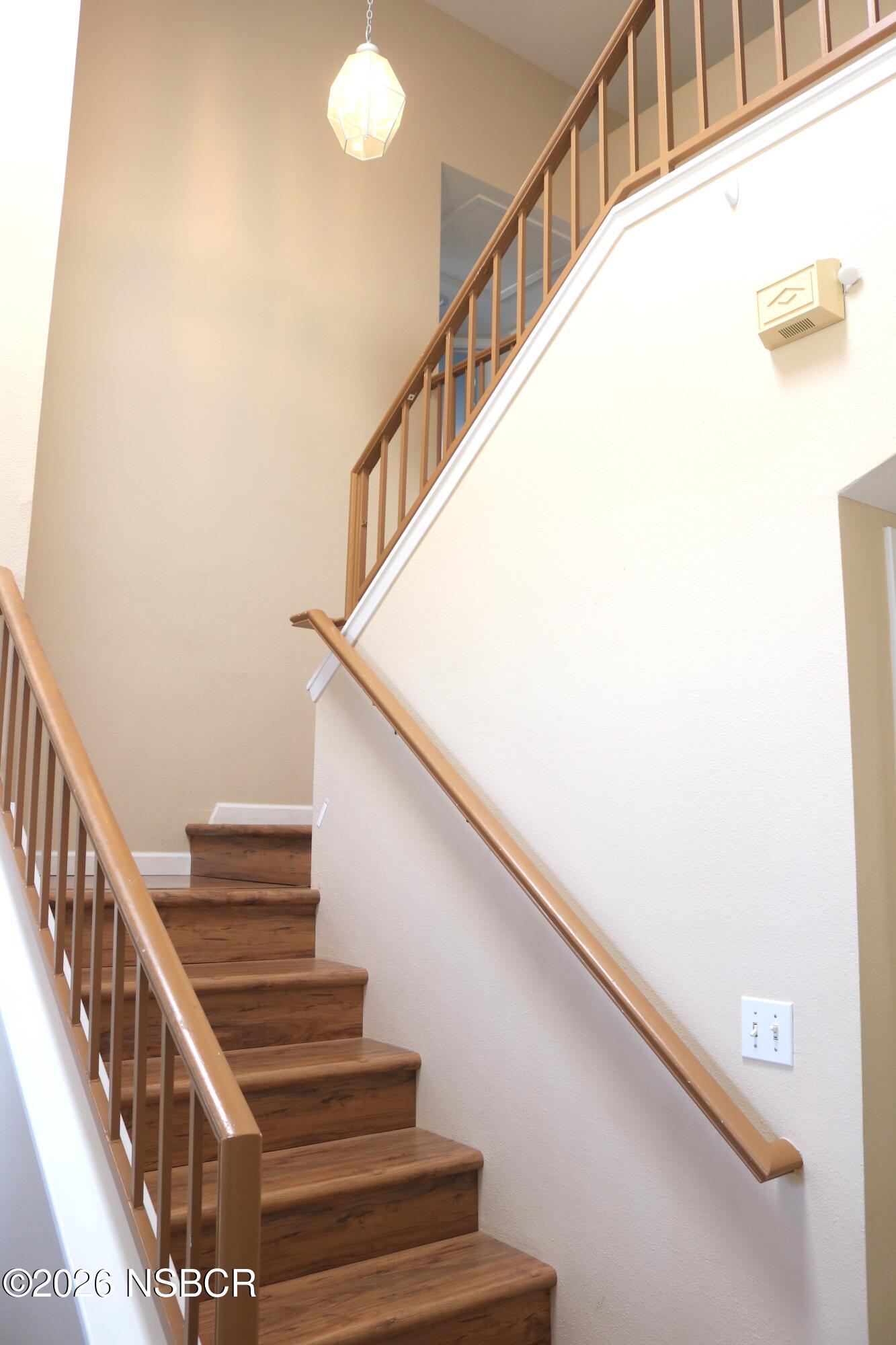 1309 Stonebrook Drive Lompoc, CA 93436 - Photo 27 of 45 Stairway