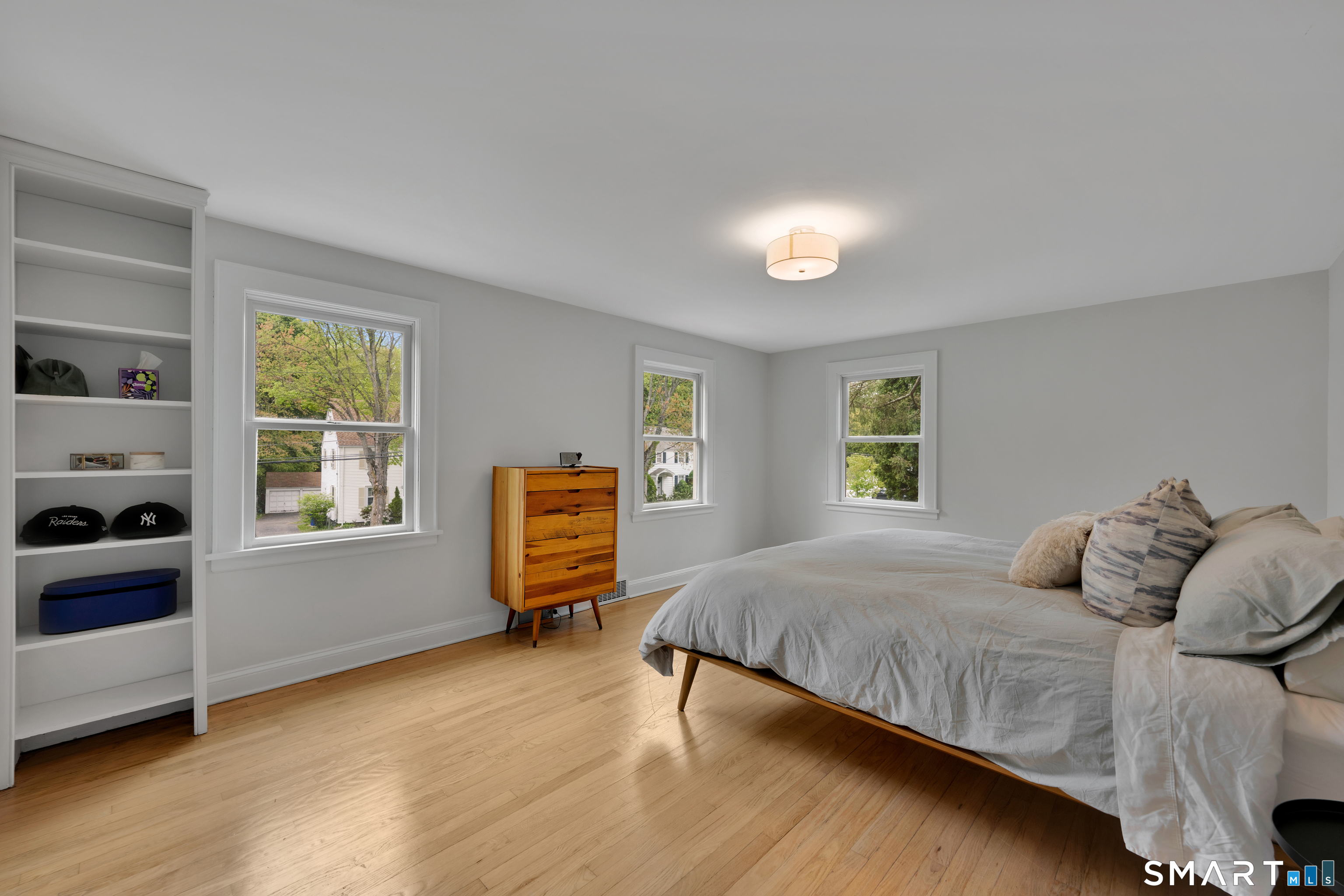 20 Lynnbrook Road Fairfield, CT 06825 - Photo 22 of 40 a bedroom with a bed and a window