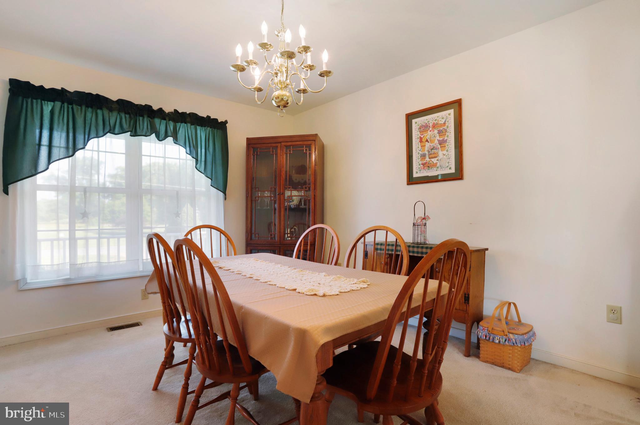 9136 Jordan Road Fairplay, MD 21733 - Photo 12 of 42 Dining Room View