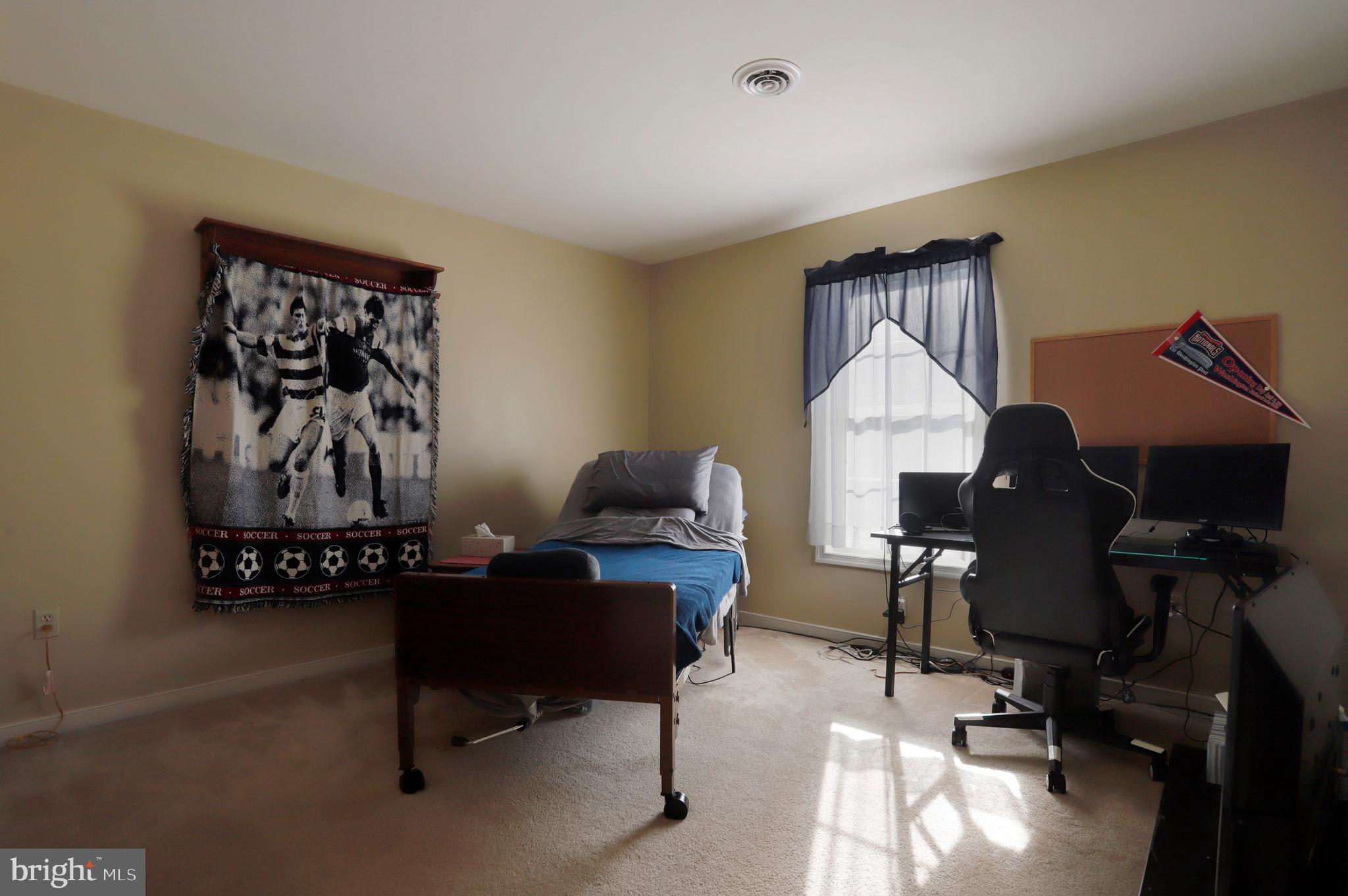9136 Jordan Road Fairplay, MD 21733 - Photo 21 of 42 Bedroom