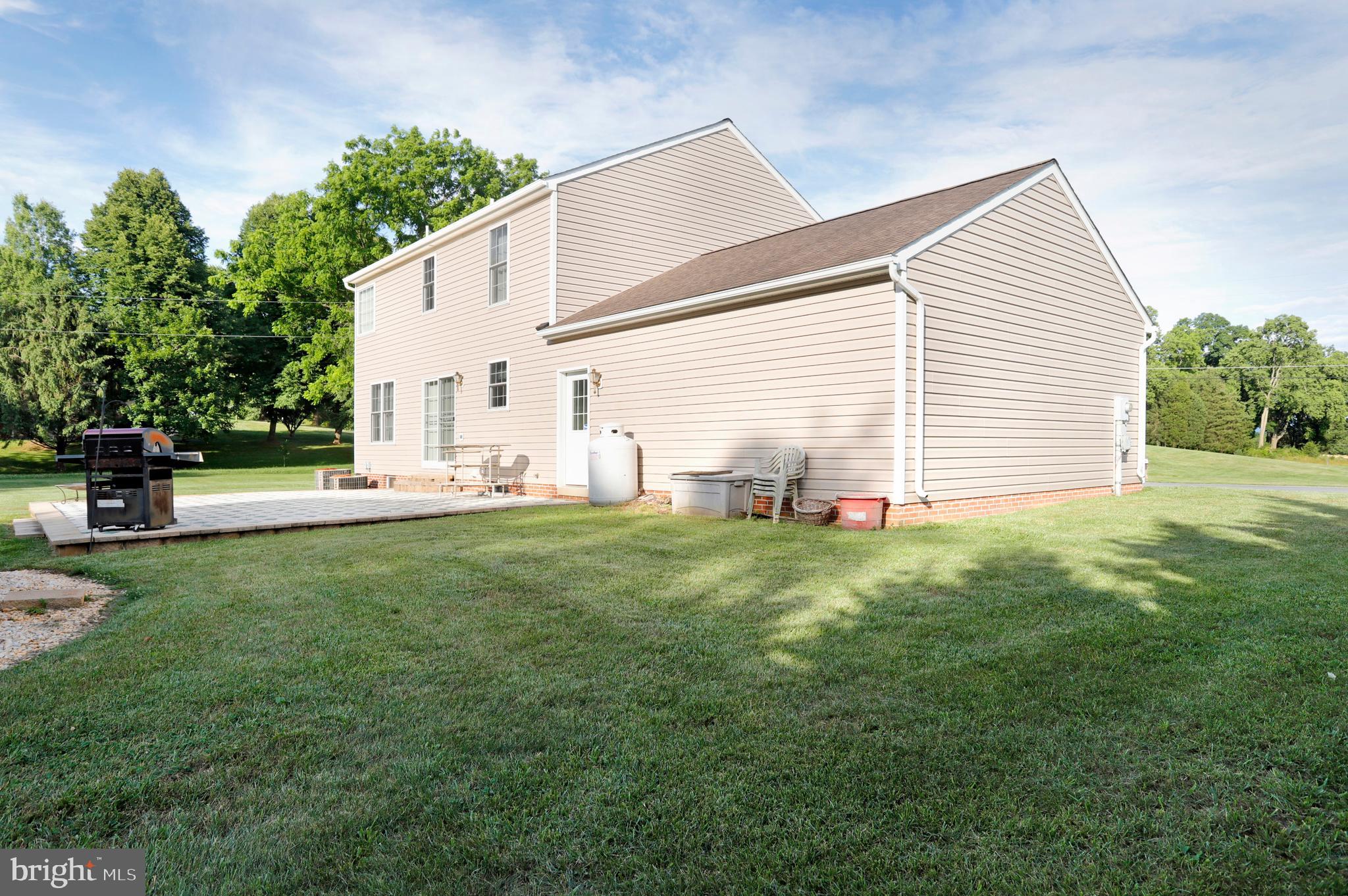 9136 Jordan Road Fairplay, MD 21733 - Photo 34 of 42 Side View