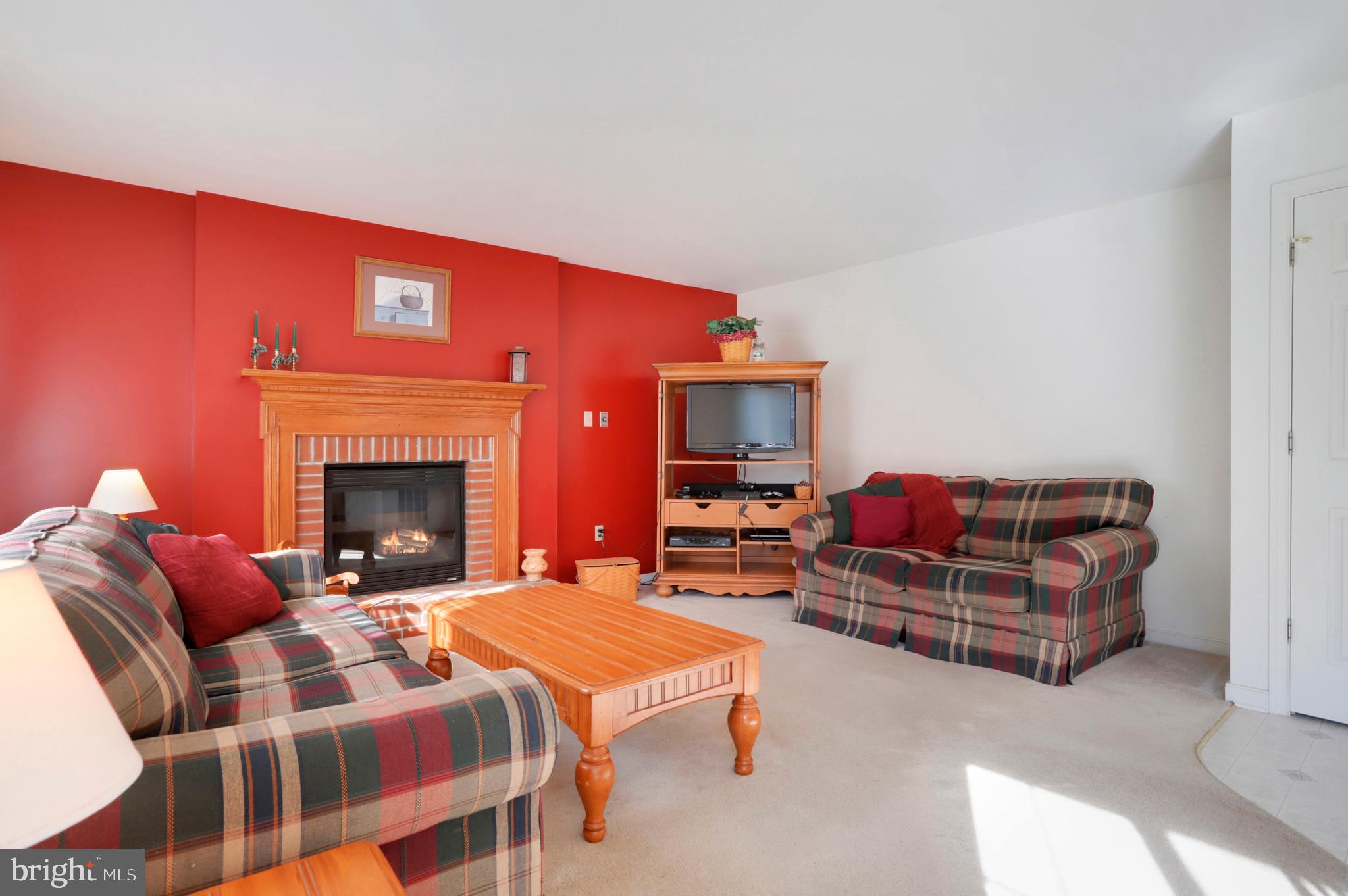 9136 Jordan Road Fairplay, MD 21733 - Photo 9 of 42 Family Room View