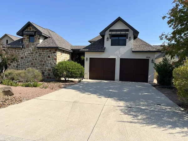 $660,000 | 2904 Rock Barn Drive, Kerrville, TX 78028