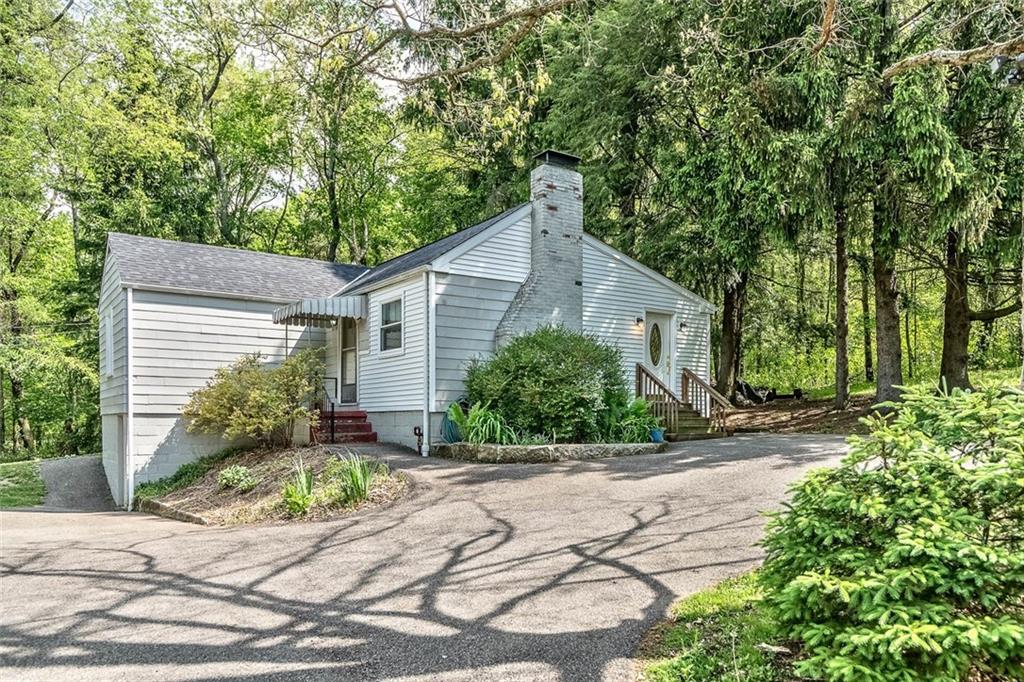 5466 Gibson Road Gibsonia, PA 15044 - Photo 1 of 12 Gallery Image 1