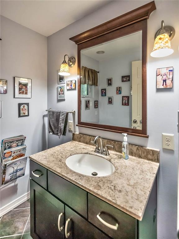 5466 Gibson Road Gibsonia, PA 15044 - Photo 11 of 12 Gallery Image 11