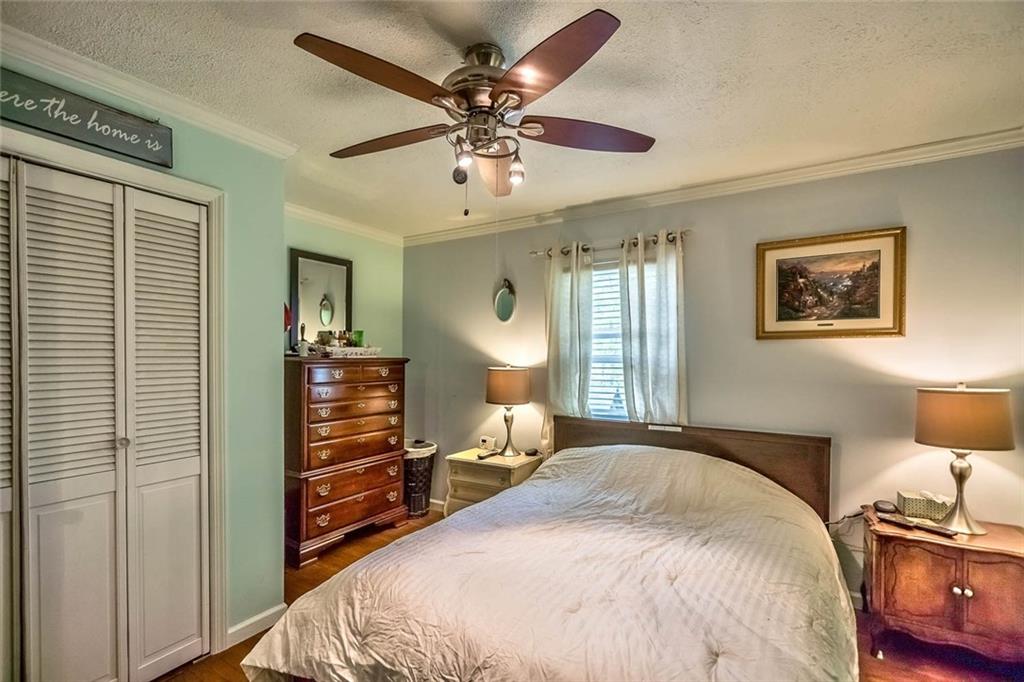 5466 Gibson Road Gibsonia, PA 15044 - Photo 8 of 12 Gallery Image 8