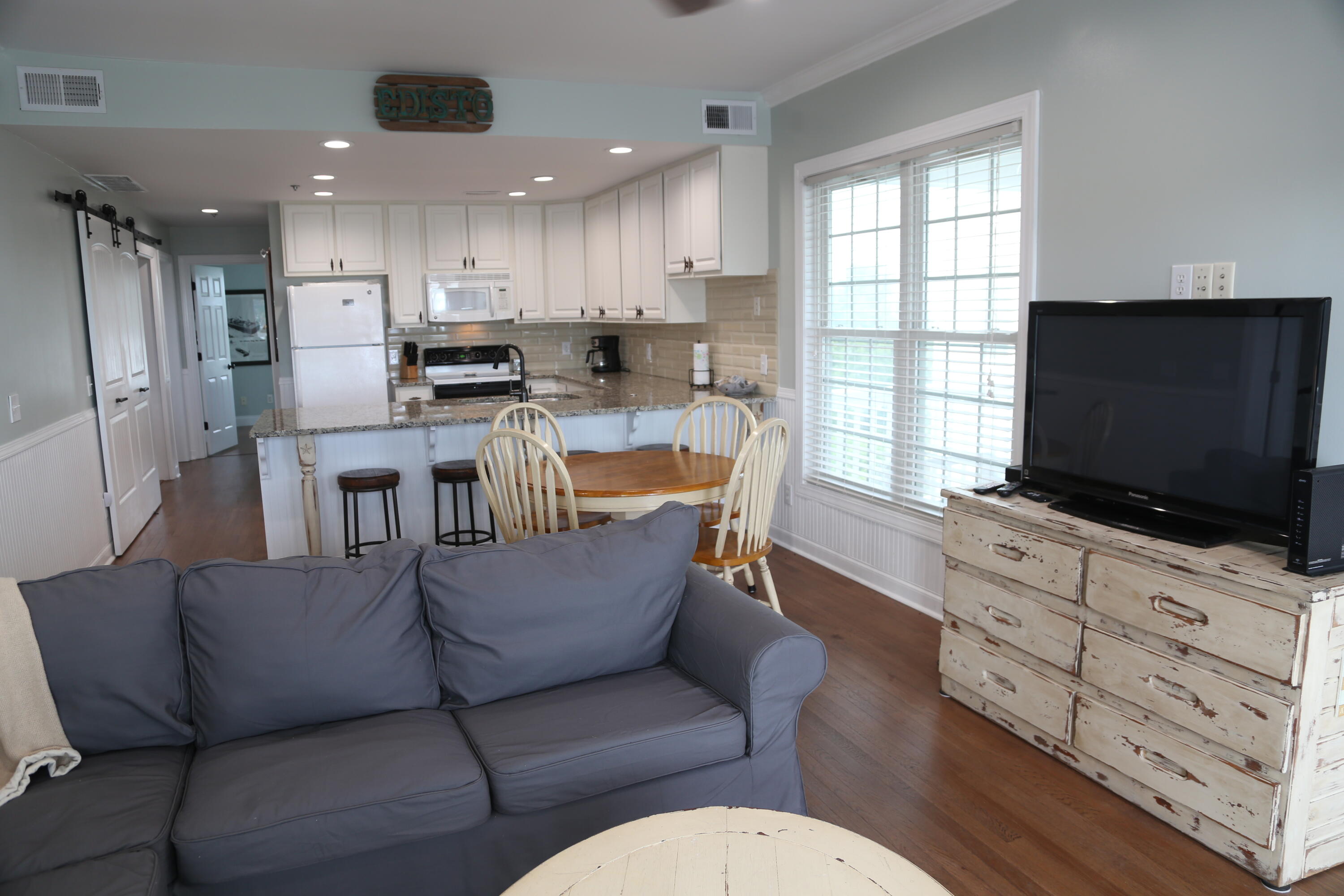 126 Jungle Road, Unit 6A Edisto Beach, SC 29438 - Photo 7 of 55 6 A Retreat