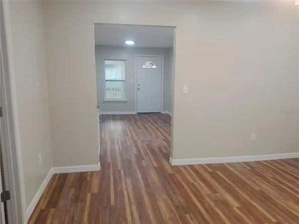 $1,575 | 19040 Ravenswood Road, Altoona, FL 32702