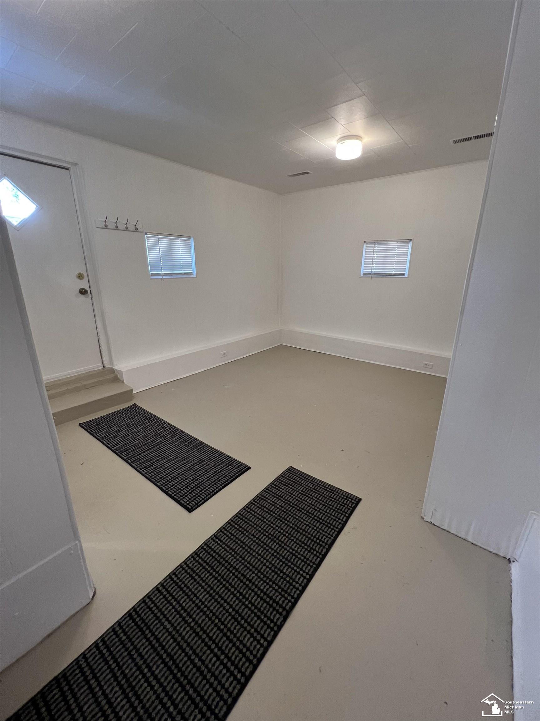 2025 Strasburg Road Monroe, MI 48161 - Photo 45 of 46 mud room