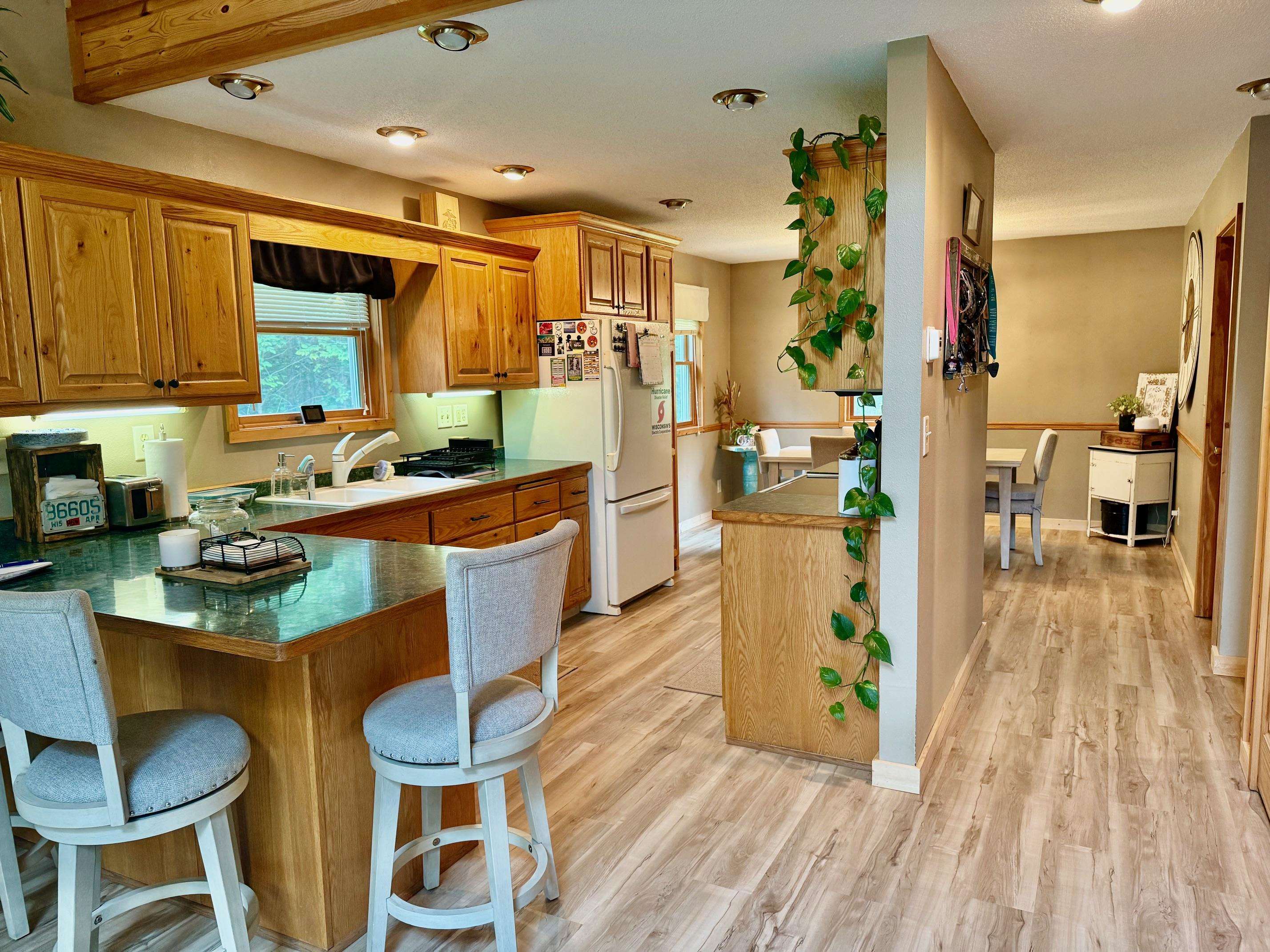 16890 Cabin Road Mason, WI 54856 - Photo 10 of 16 Kitchen