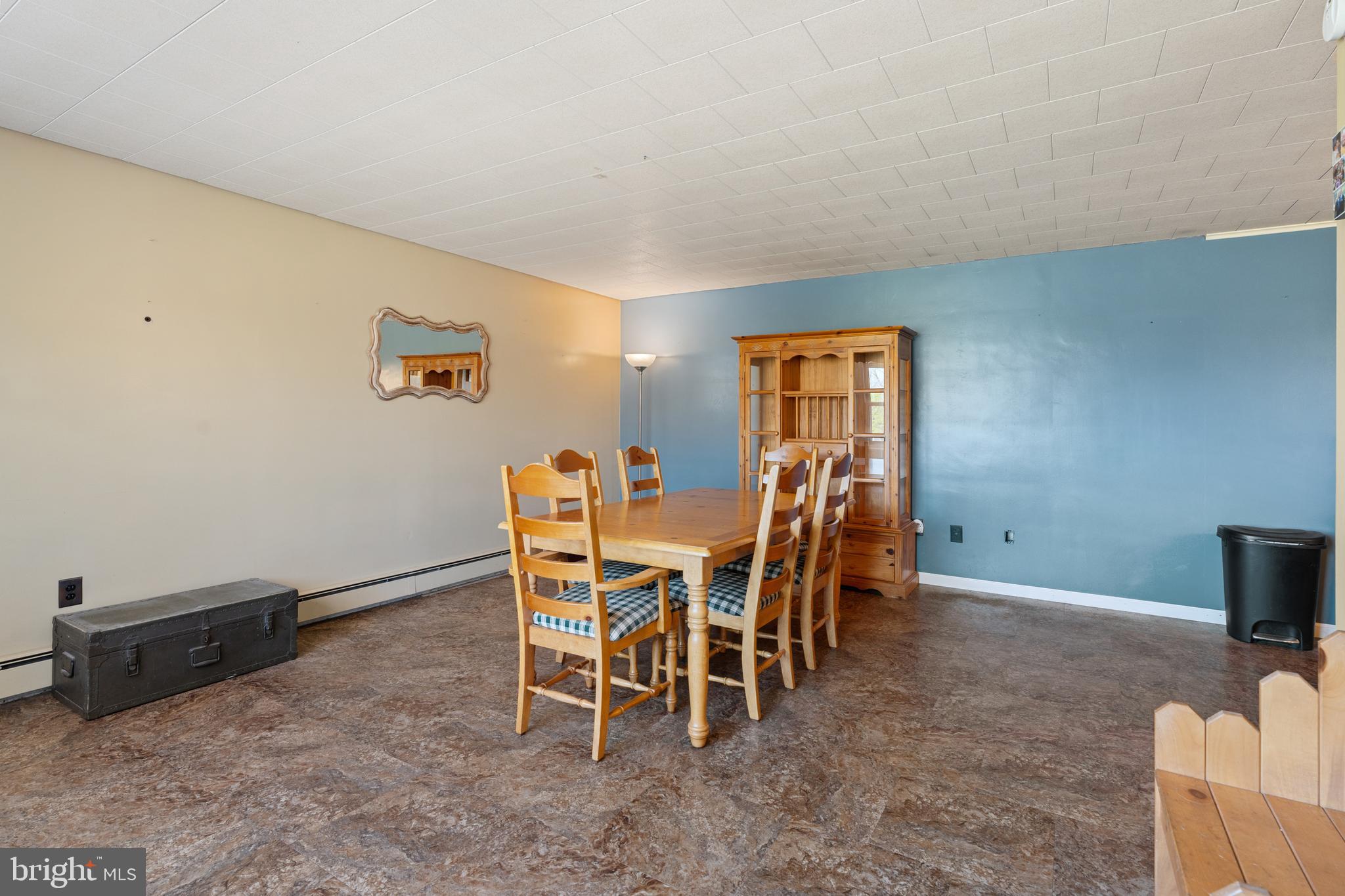 109 Big Road Perkiomenville, PA 18074 - Photo 12 of 44 Dining room