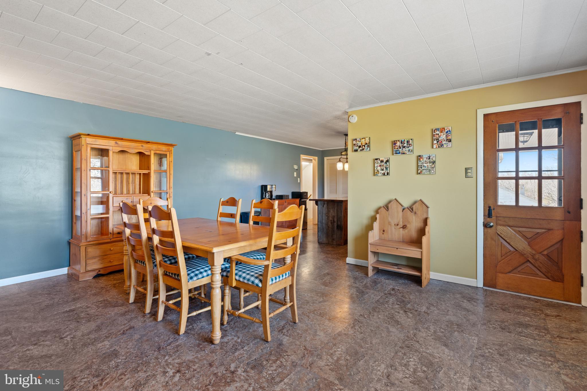 109 Big Road Perkiomenville, PA 18074 - Photo 13 of 44 Dining room