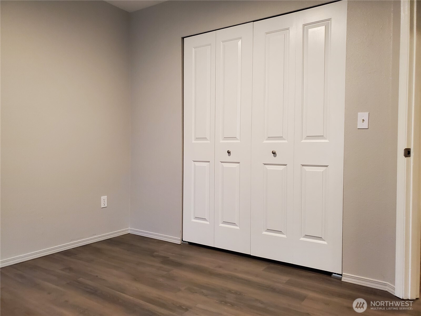 4127 Phillips Road Southeast Port Orchard, WA 98366 - Photo 10 of 22 Gallery Image 10