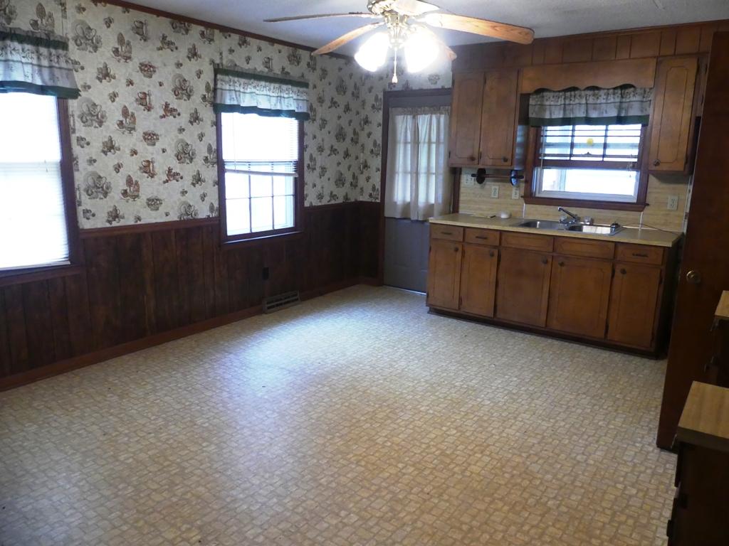 5560 Elamsville Road Stuart, VA 24171 - Photo 12 of 80 EAT IN KITCHEN