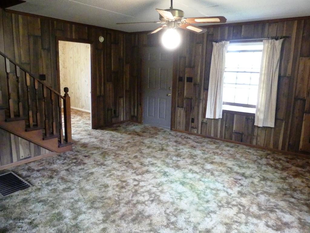 5560 Elamsville Road Stuart, VA 24171 - Photo 8 of 80 LIVING