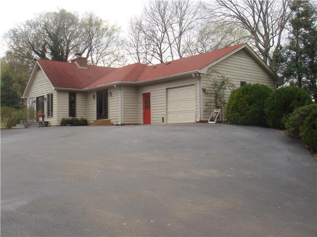 1774 Darks Mill Road Columbia, TN 38401 - Photo 4 of 21 Gallery Image 4