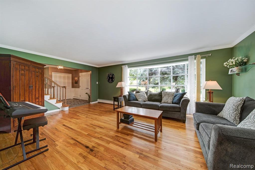 35888 Springvale Street Farmington Hills, MI 48331 - Photo 4 of 35