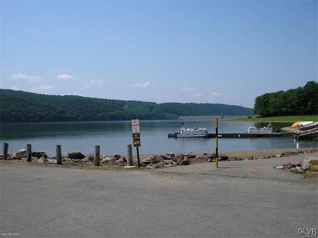 413 Cold Spring Drive Jim Thorpe, PA 18229 - Photo 9 of 14 Boat Rentals