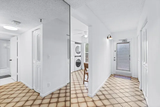 $1,800 | 14623 Bonaire Boulevard, Unit 405, Delray Beach, FL 33446